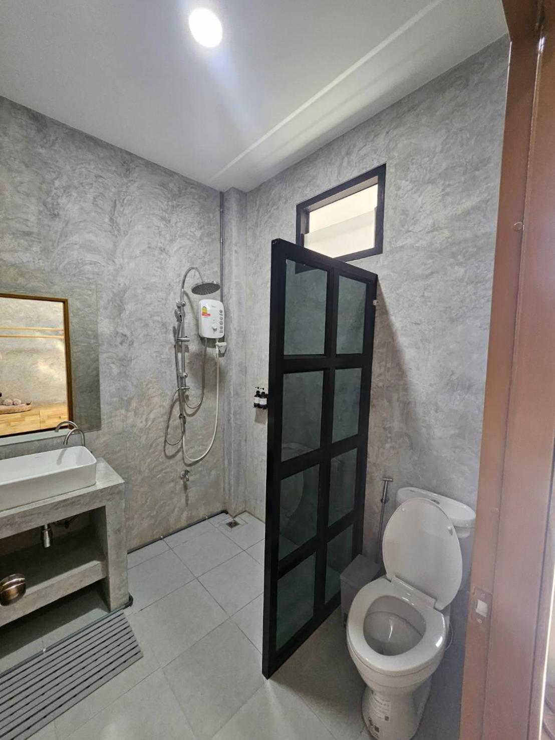 The Picturebook Guesthouse Mae Sot Εξωτερικό φωτογραφία